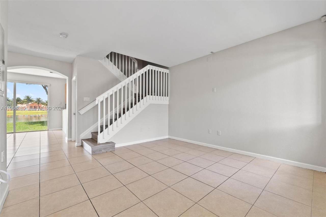 https://bt-photos.global.ssl.fastly.net/miami/1280_boomver_1_A11958685-2.jpg