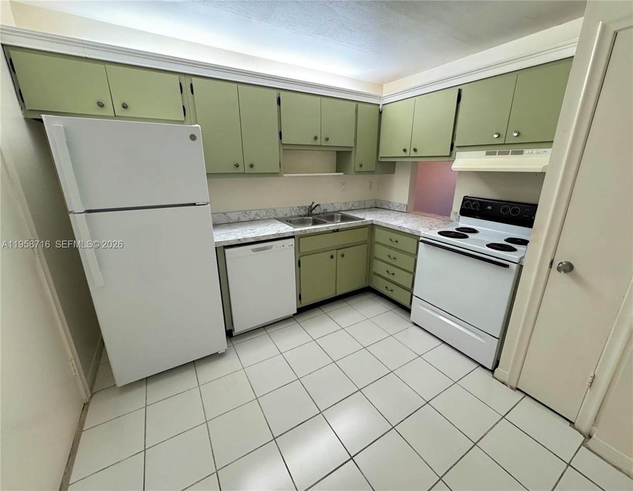 2060 48th Ter - Photo 1