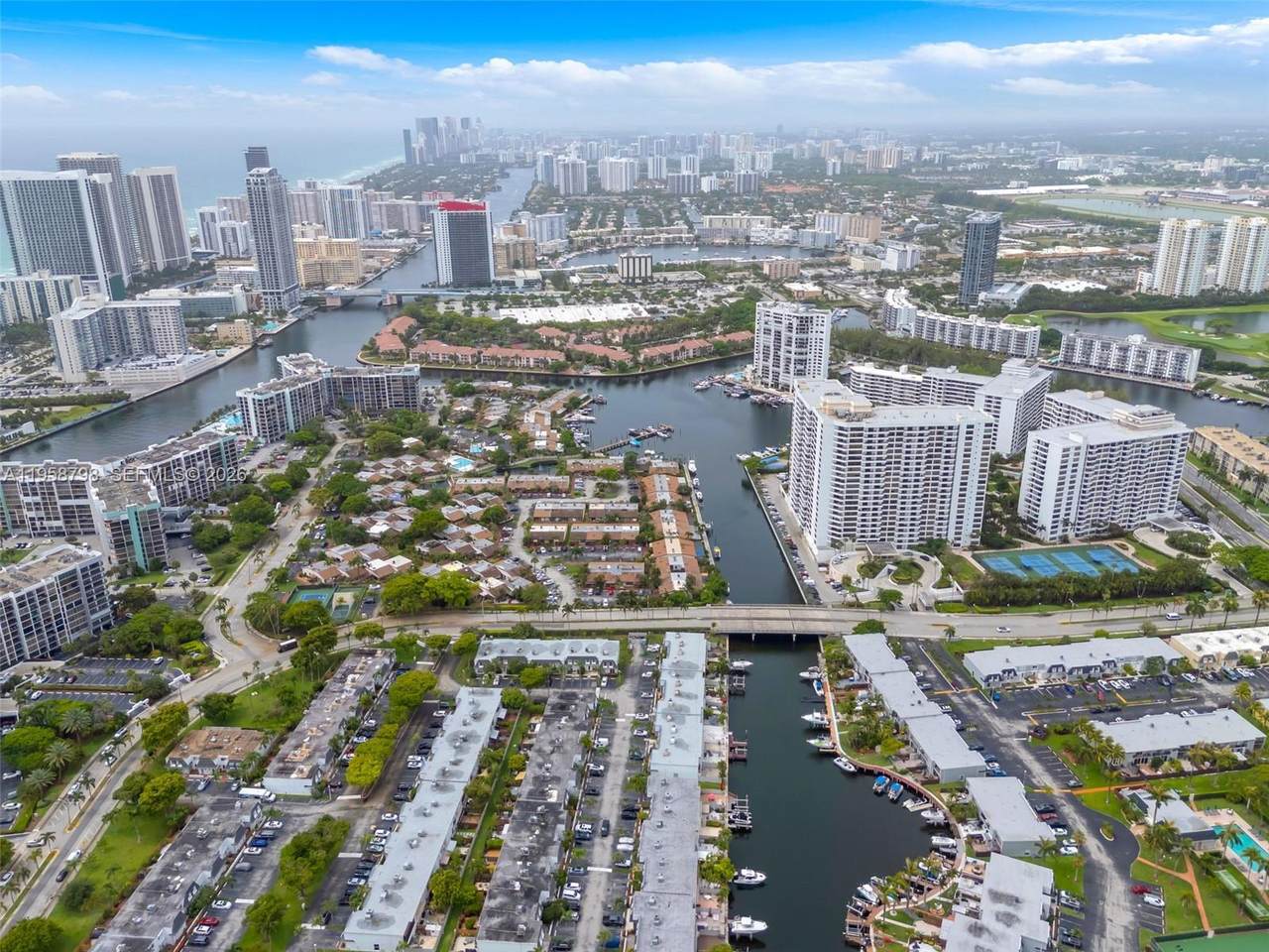 https://bt-photos.global.ssl.fastly.net/miami/1280_boomver_1_A11958798-2.jpg