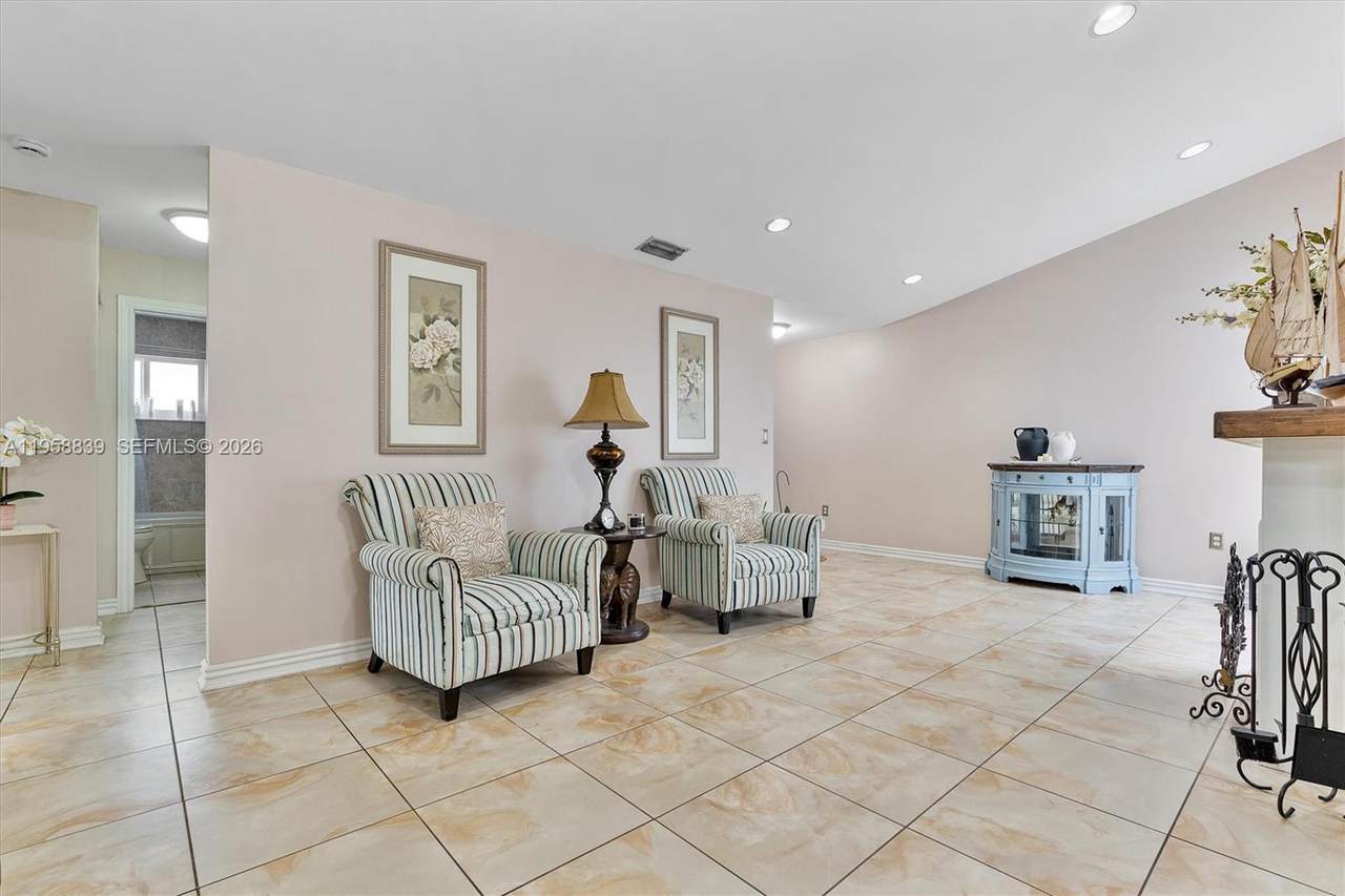 https://bt-photos.global.ssl.fastly.net/miami/1280_boomver_1_A11958839-2.jpg