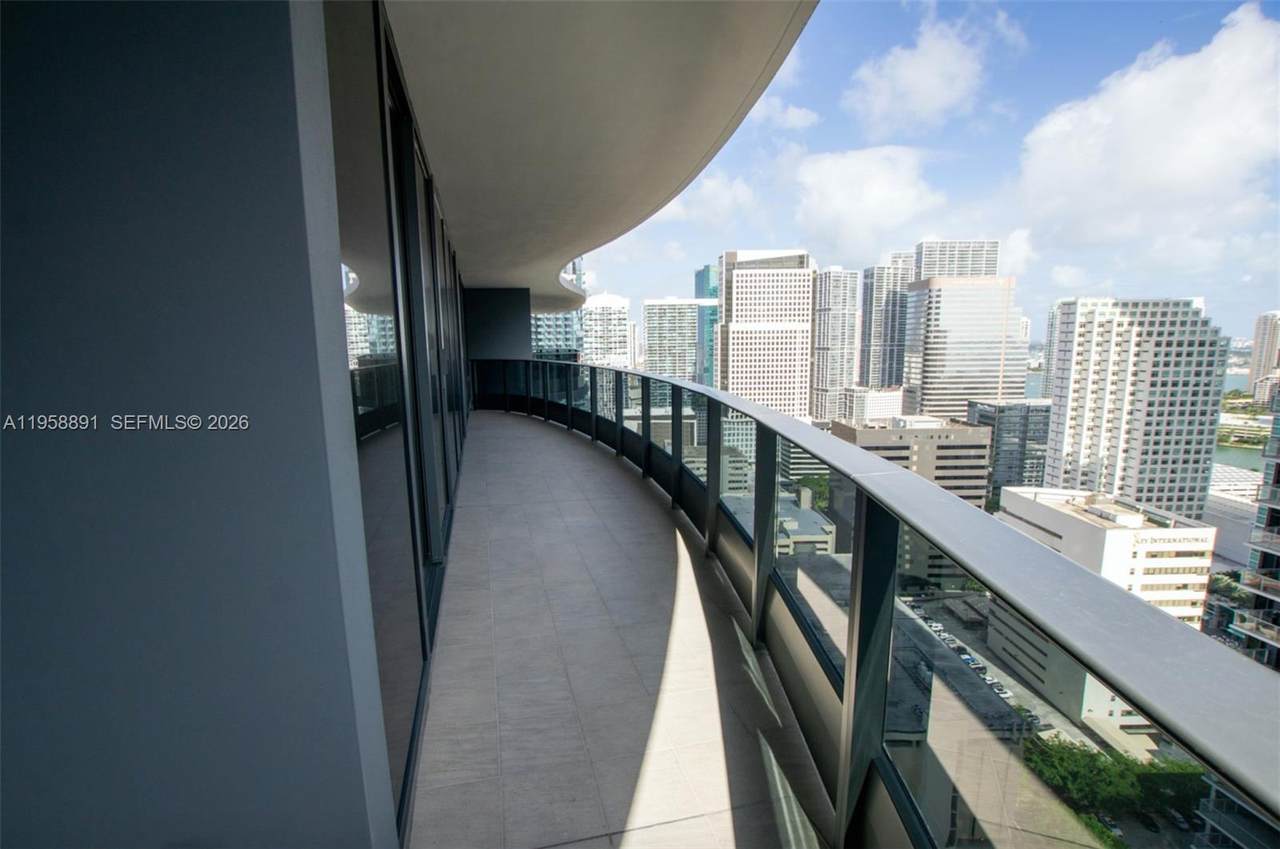 1000 Brickell Plaza - Photo 1