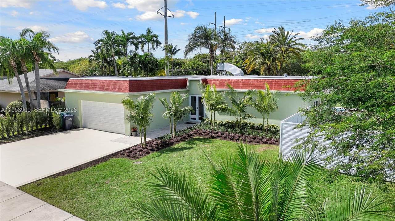 8614 102nd Pl - Photo 1