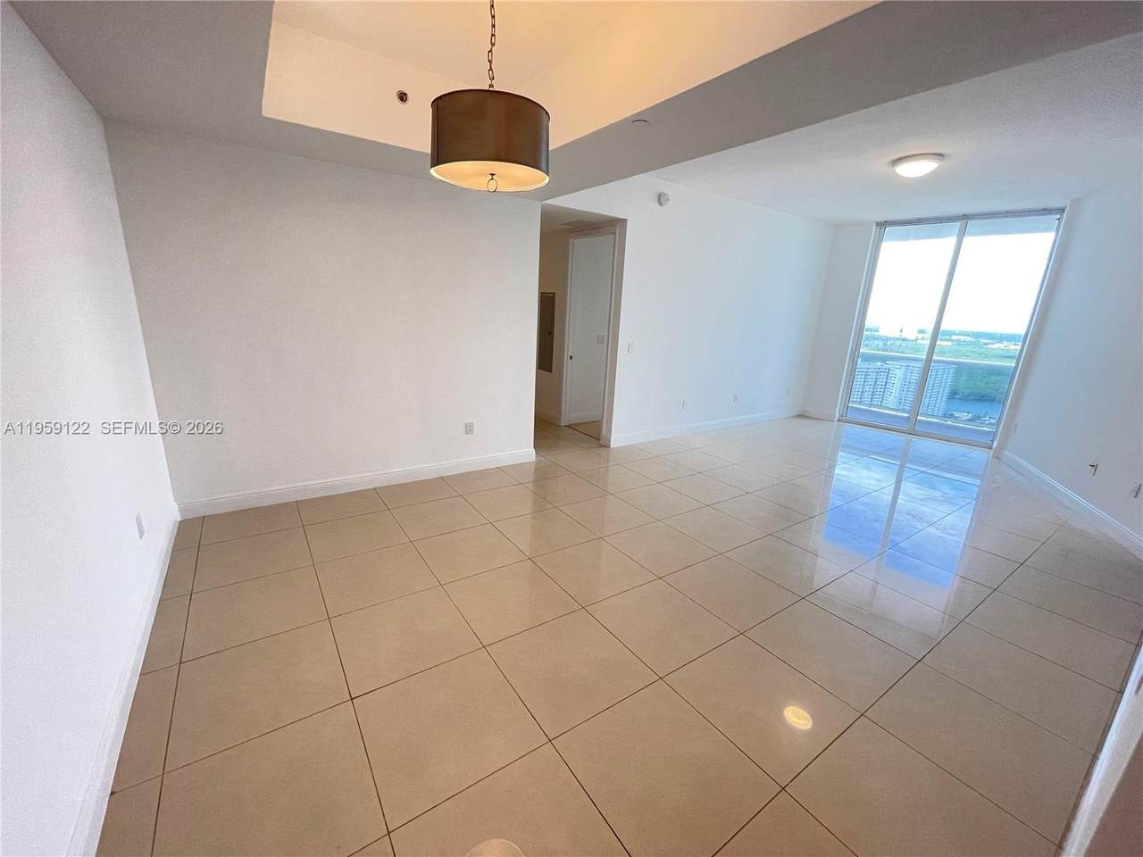 https://bt-photos.global.ssl.fastly.net/miami/1280_boomver_1_A11959122-2.jpg