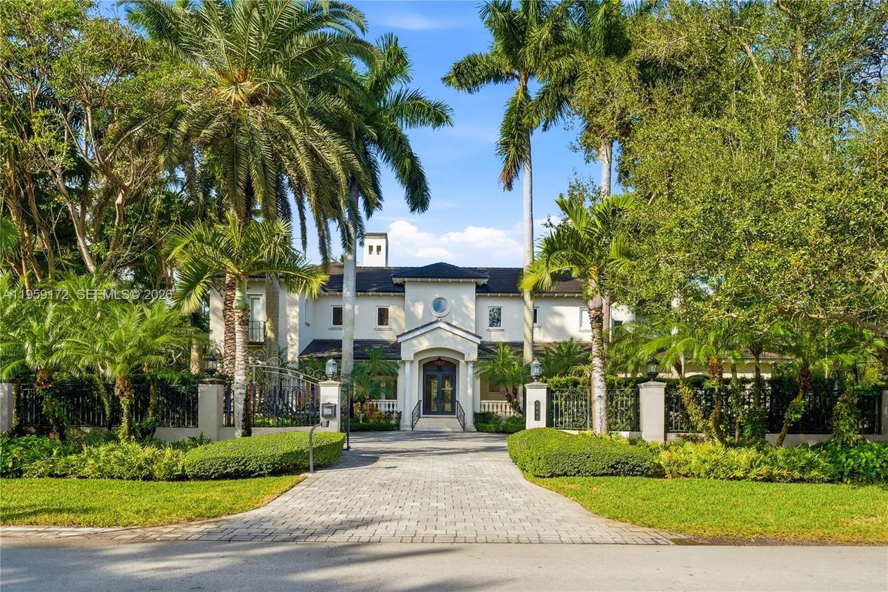 8400 52nd Ave - Photo 1