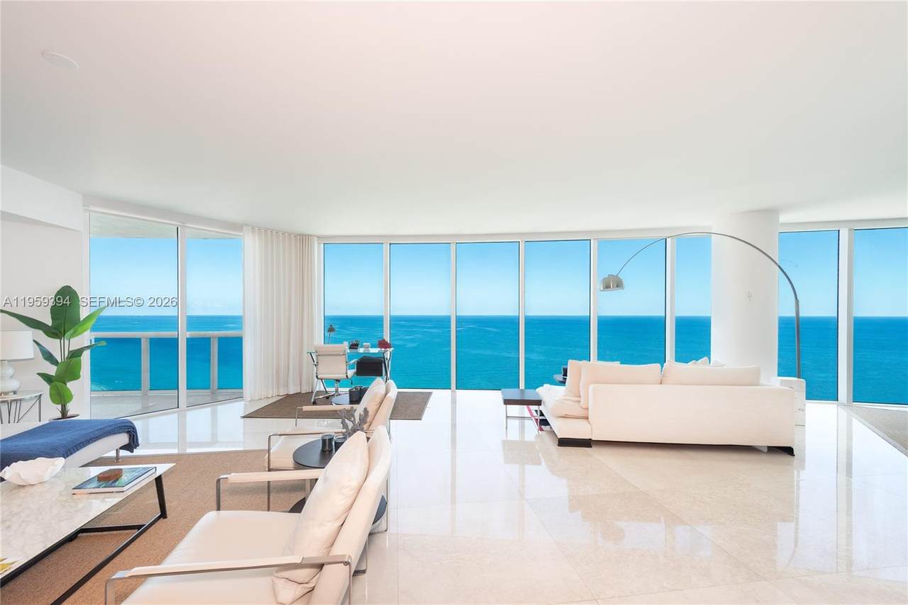 2711 Ocean Dr - Photo 1