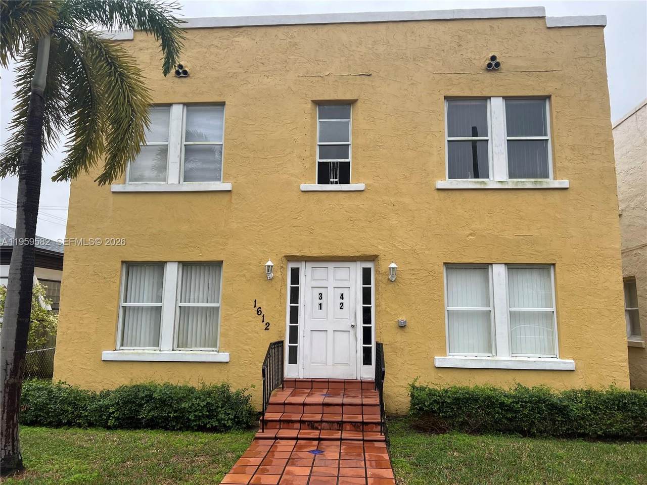 1612 Harrison - Photo 1