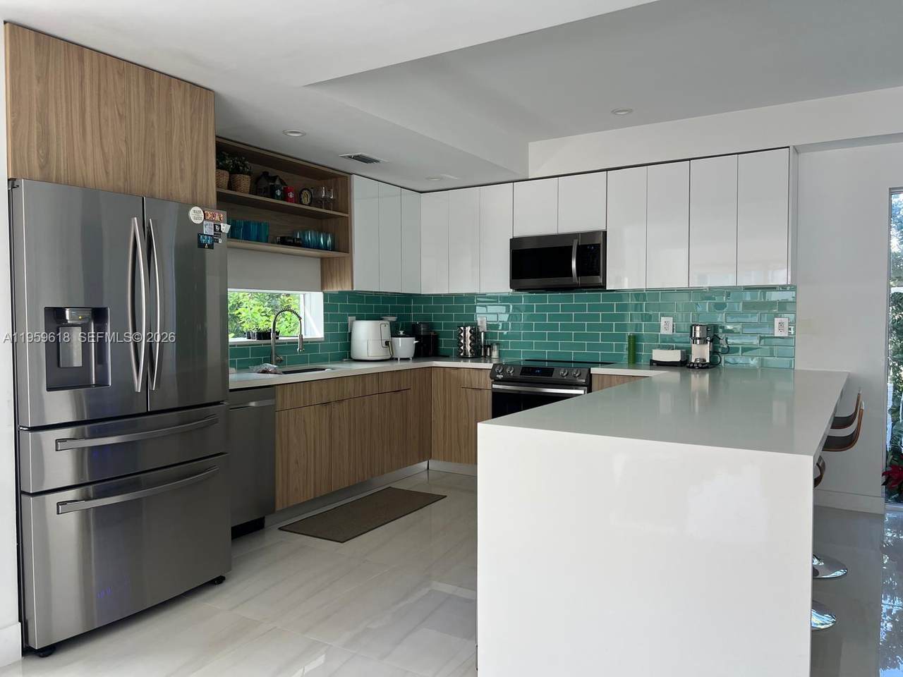 https://bt-photos.global.ssl.fastly.net/miami/1280_boomver_1_A11959618-2.jpg