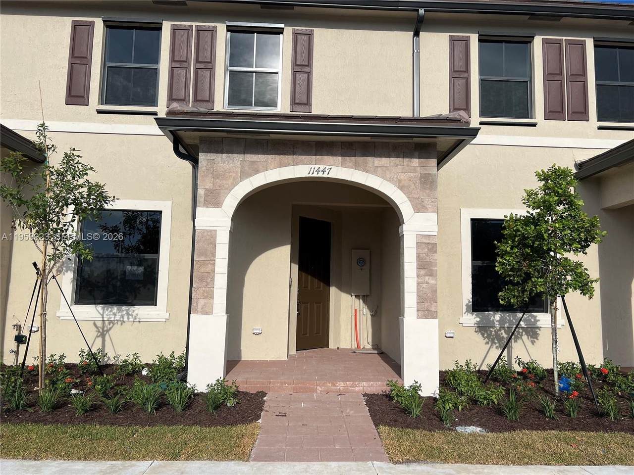 11447 34th Ct - Photo 1