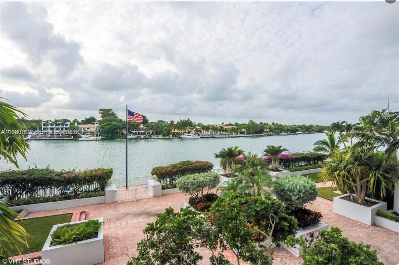 5700 Collins Ave - Photo 1