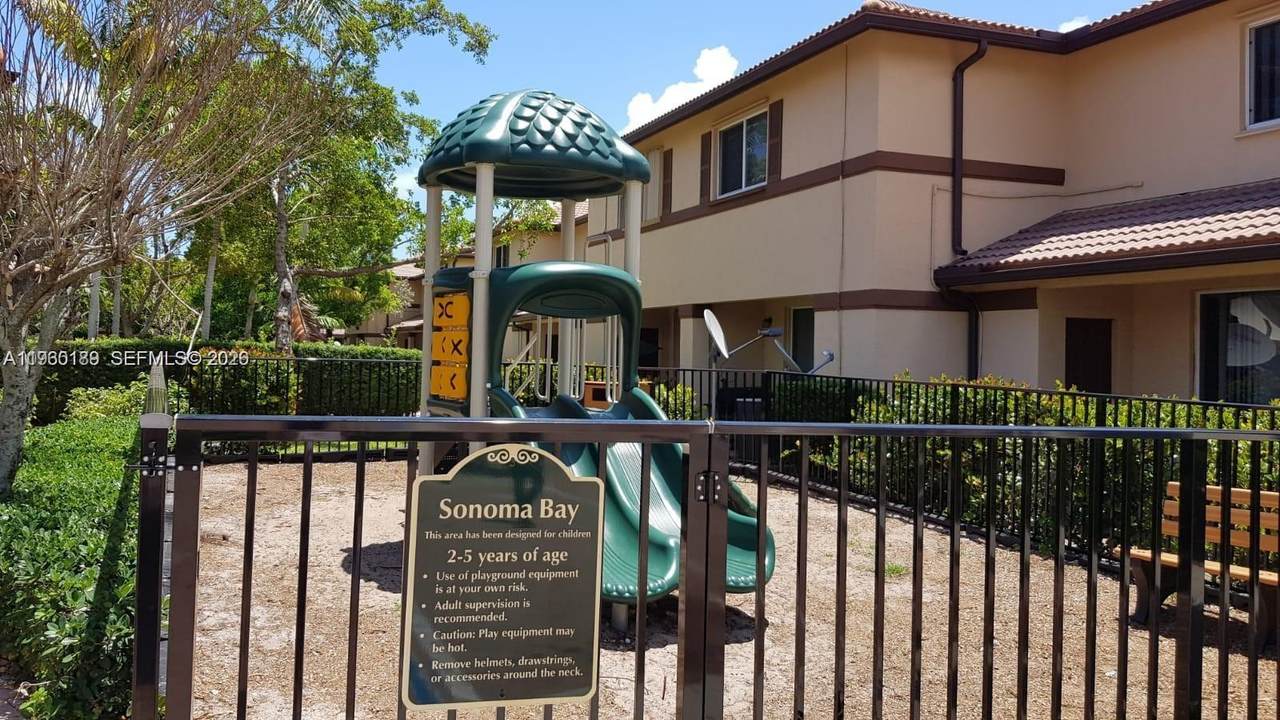 https://bt-photos.global.ssl.fastly.net/miami/1280_boomver_1_A11960189-2.jpg