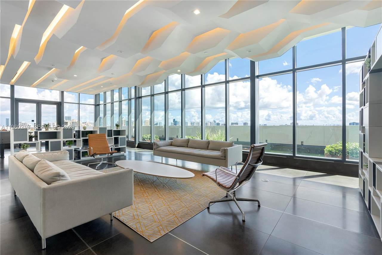 https://bt-photos.global.ssl.fastly.net/miami/1280_boomver_1_A11960219-2.jpg