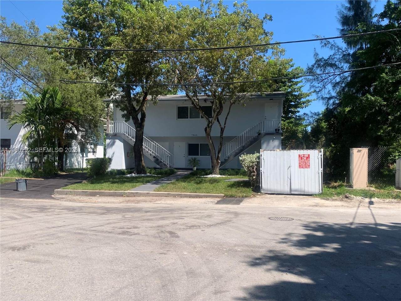7843 10th Ave - Photo 1