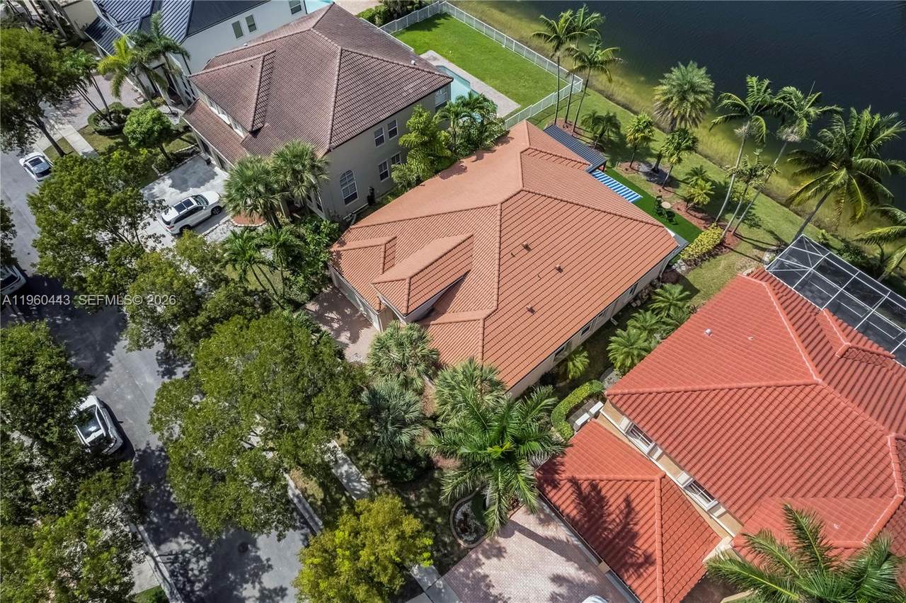 https://bt-photos.global.ssl.fastly.net/miami/1280_boomver_1_A11960443-2.jpg