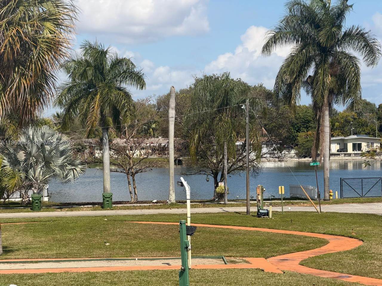 https://bt-photos.global.ssl.fastly.net/miami/1280_boomver_1_A11960654-2.jpg