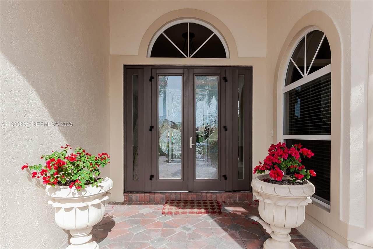 https://bt-photos.global.ssl.fastly.net/miami/1280_boomver_1_A11960896-2.jpg