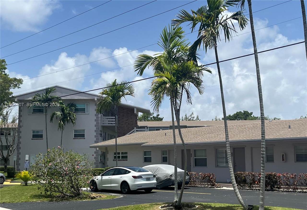 700 Layne Blvd - Photo 1
