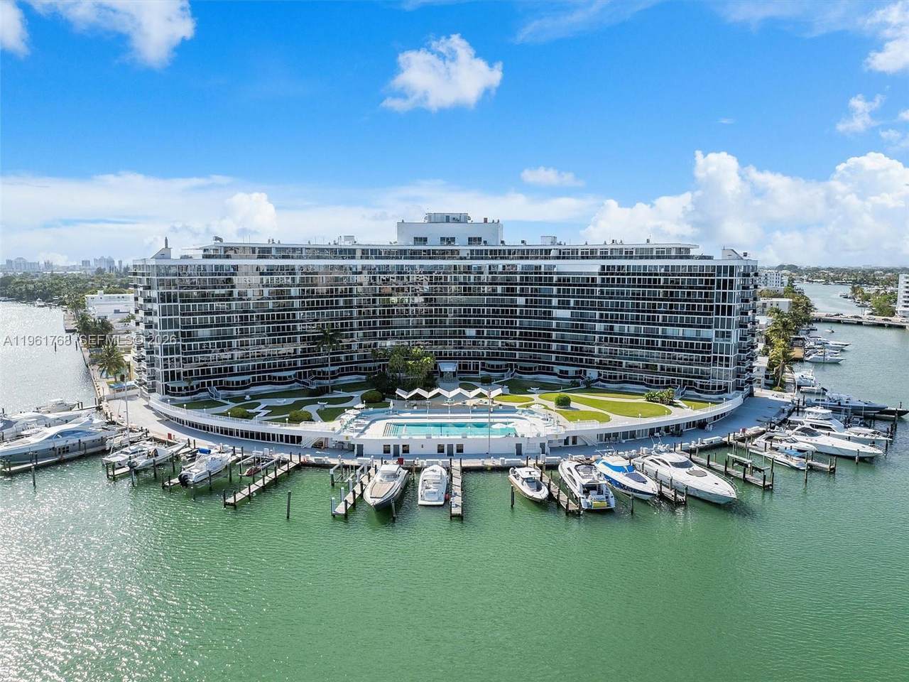 https://bt-photos.global.ssl.fastly.net/miami/1280_boomver_1_A11961768-2.jpg