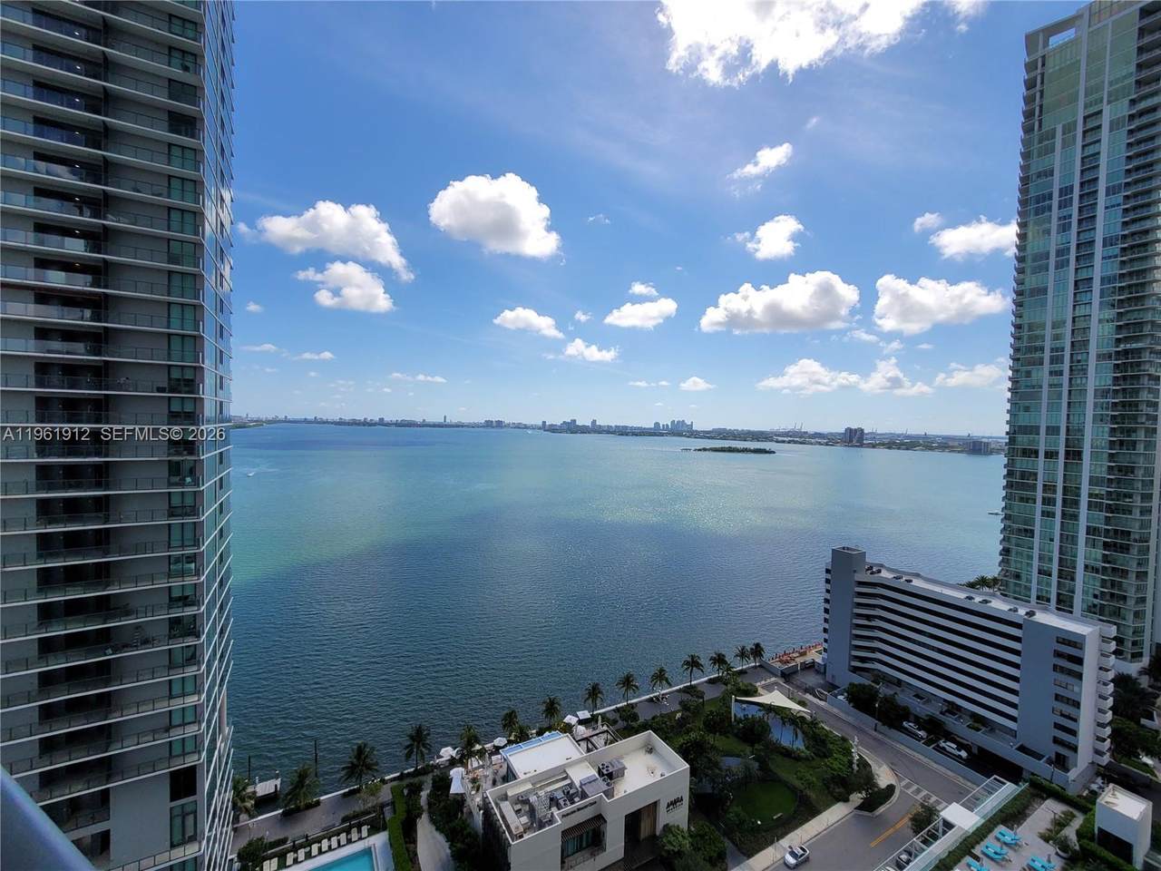 https://bt-photos.global.ssl.fastly.net/miami/1280_boomver_1_A11961912-2.jpg