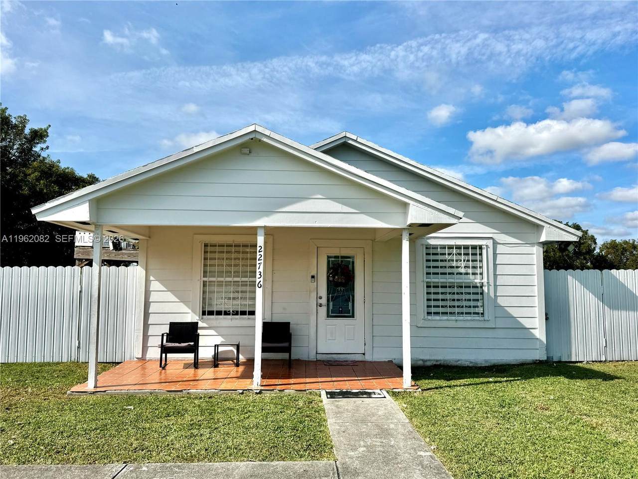 22736 114th Pl - Photo 1