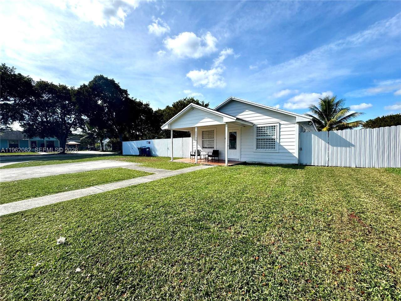 https://bt-photos.global.ssl.fastly.net/miami/1280_boomver_1_A11962082-2.jpg