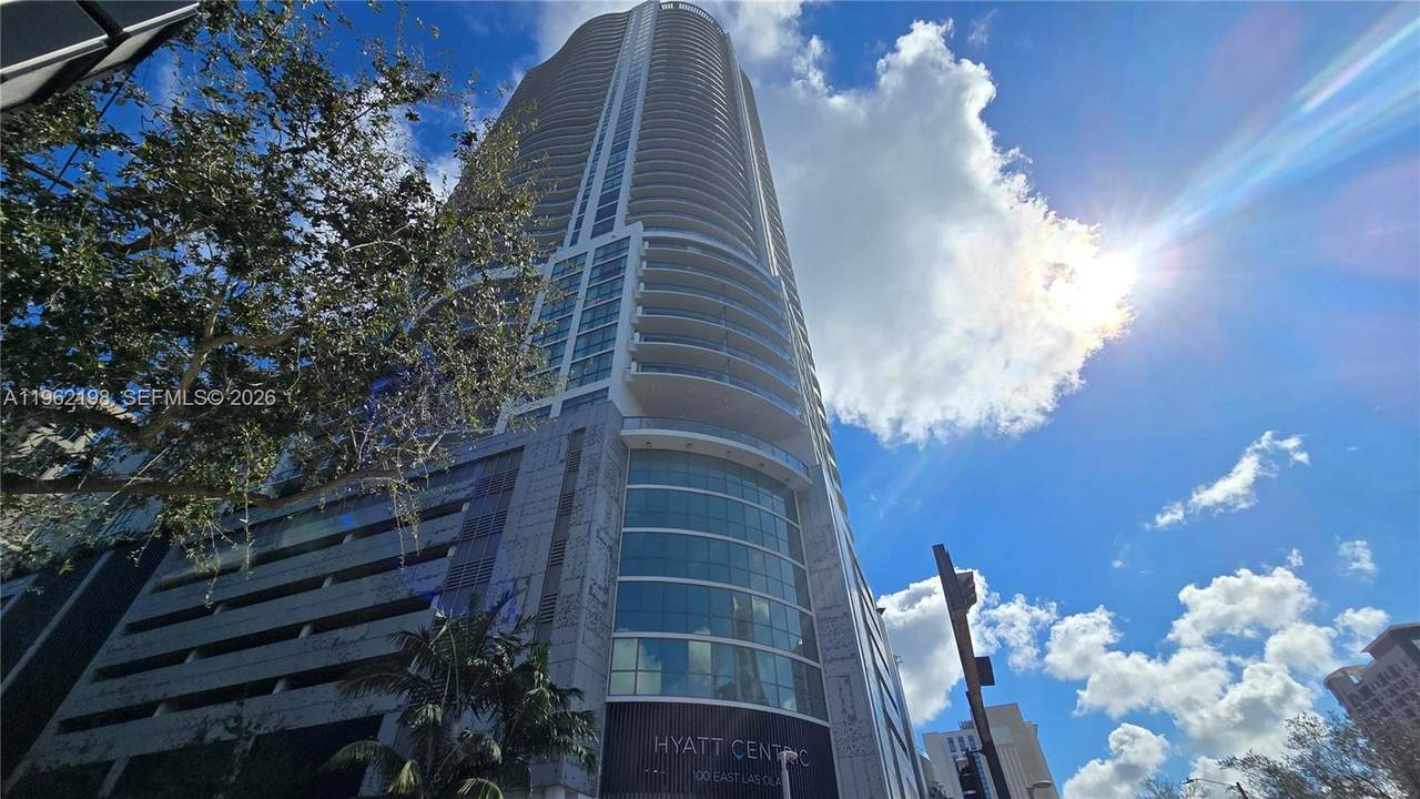 100 Las Olas Blvd - Photo 1
