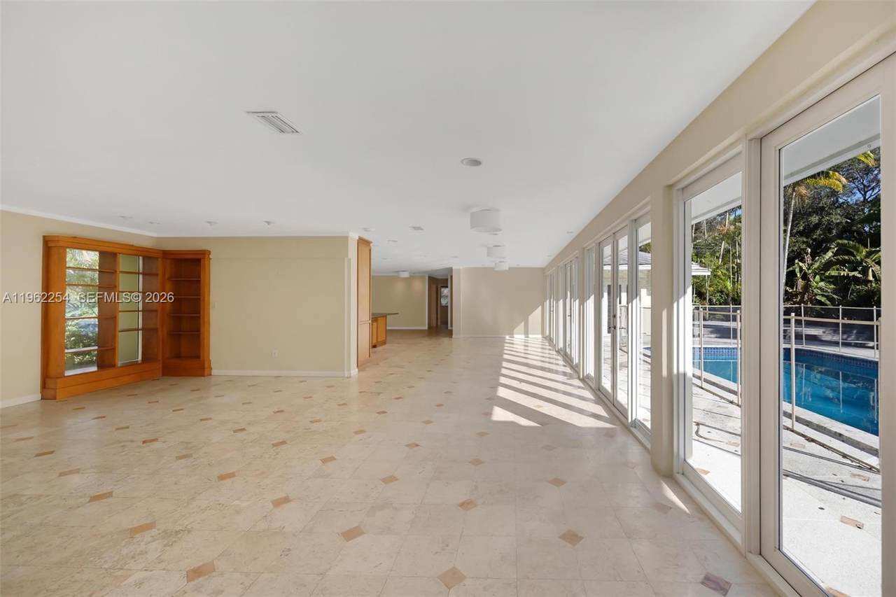 https://bt-photos.global.ssl.fastly.net/miami/1280_boomver_1_A11962254-2.jpg