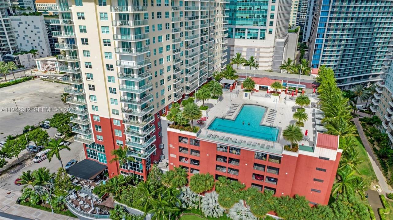 https://bt-photos.global.ssl.fastly.net/miami/1280_boomver_1_A11962312-2.jpg