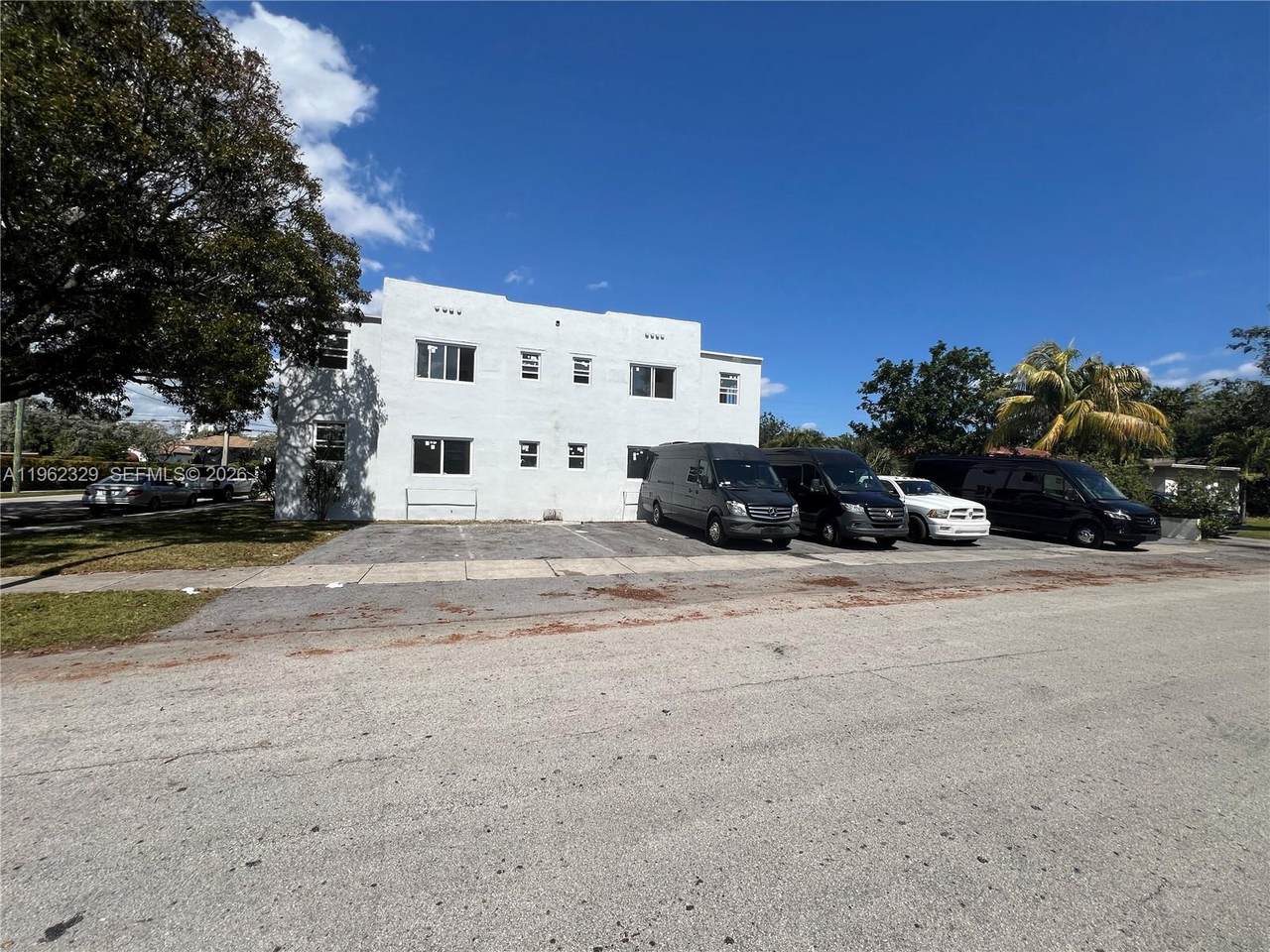 1015 17th Ave - Photo 1