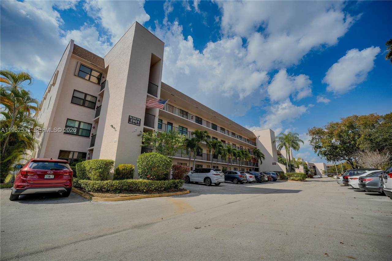 2901 Nob Hill Rd - Photo 1