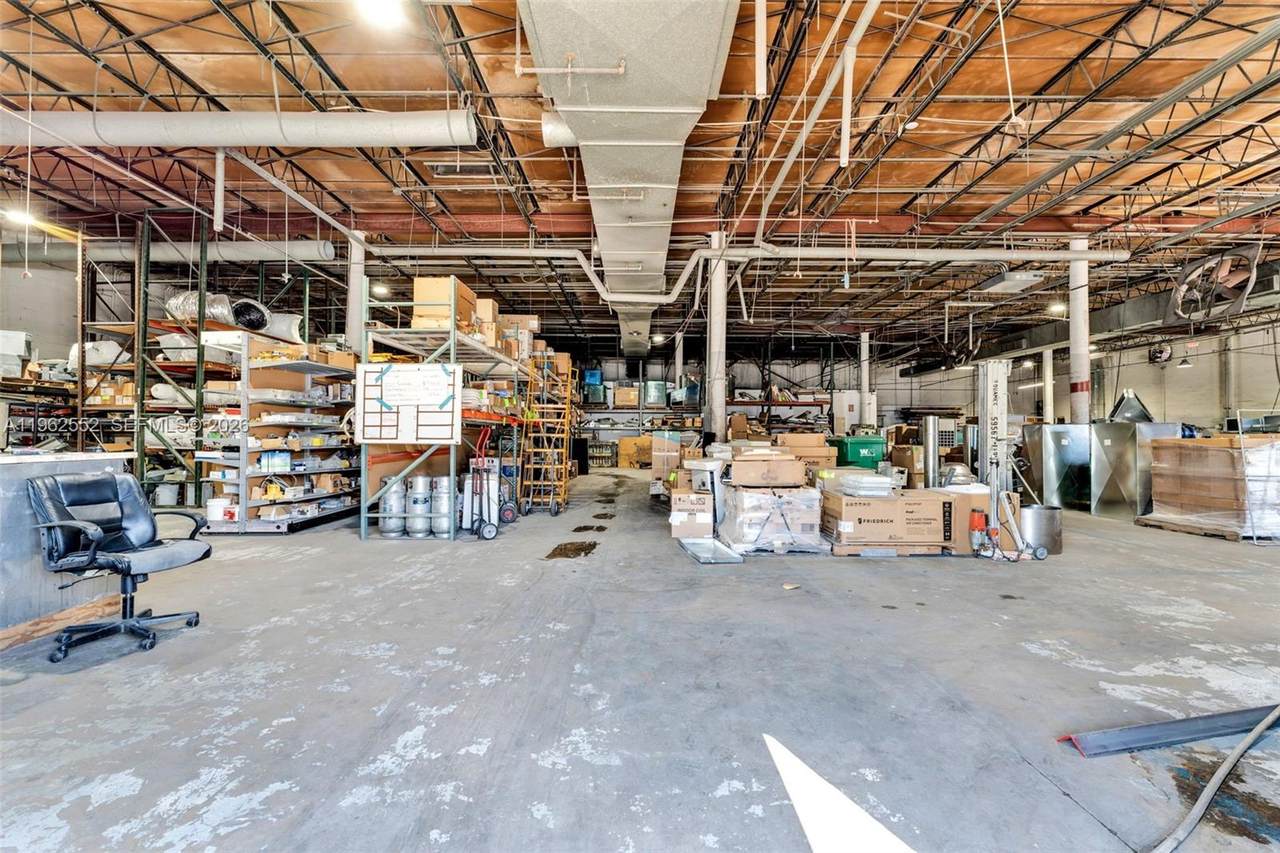 215 75th Pl - Photo 1