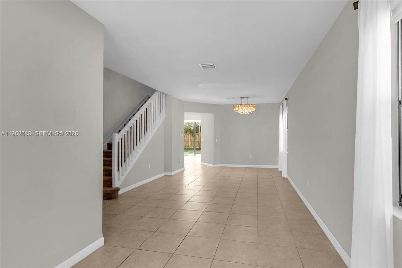 https://bt-photos.global.ssl.fastly.net/miami/1280_boomver_1_A11962683-2.jpg