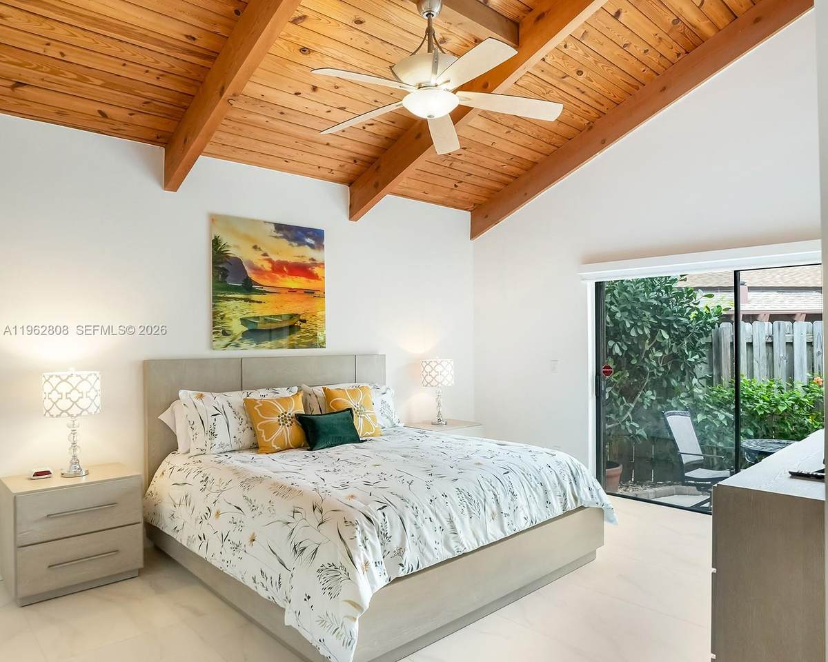 https://bt-photos.global.ssl.fastly.net/miami/1280_boomver_1_A11962808-2.jpg