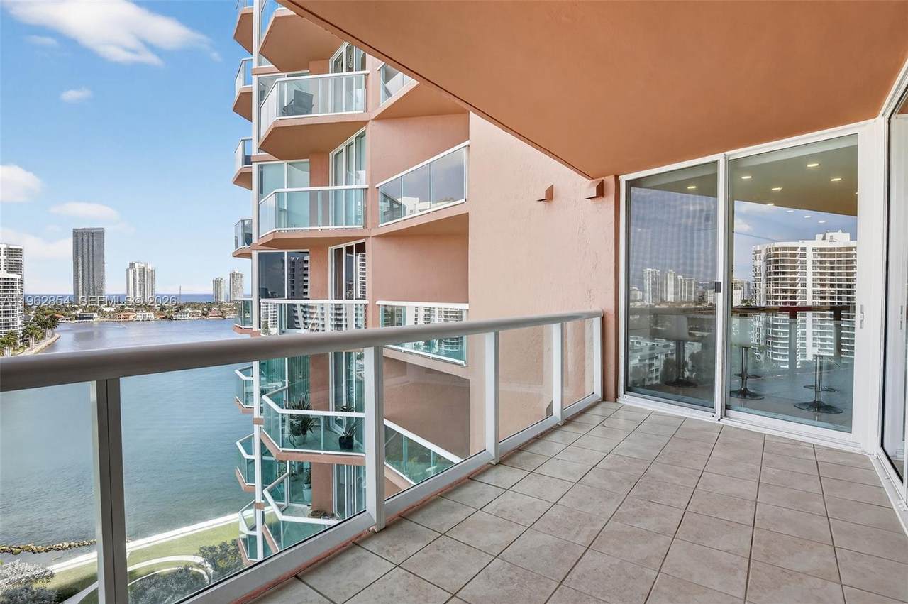 https://bt-photos.global.ssl.fastly.net/miami/1280_boomver_1_A11962854-2.jpg