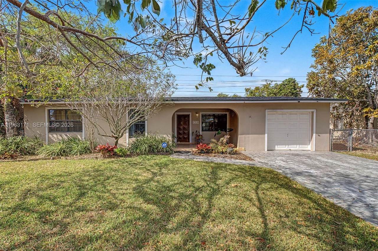 7354 135th Ct - Photo 1