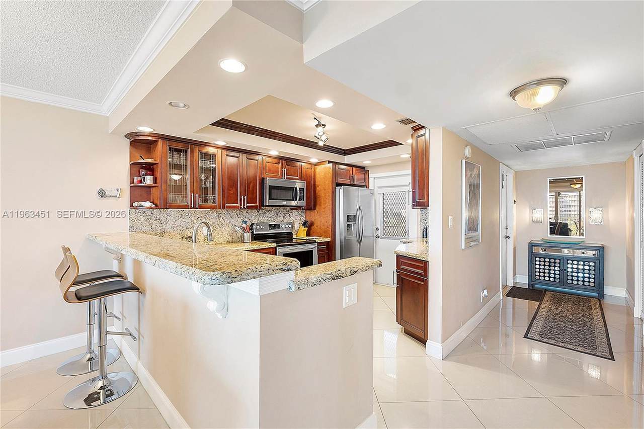 https://bt-photos.global.ssl.fastly.net/miami/1280_boomver_1_A11963451-2.jpg