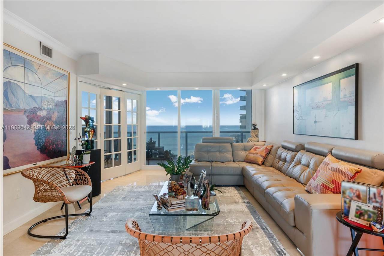 19333 Collins Ave - Photo 1