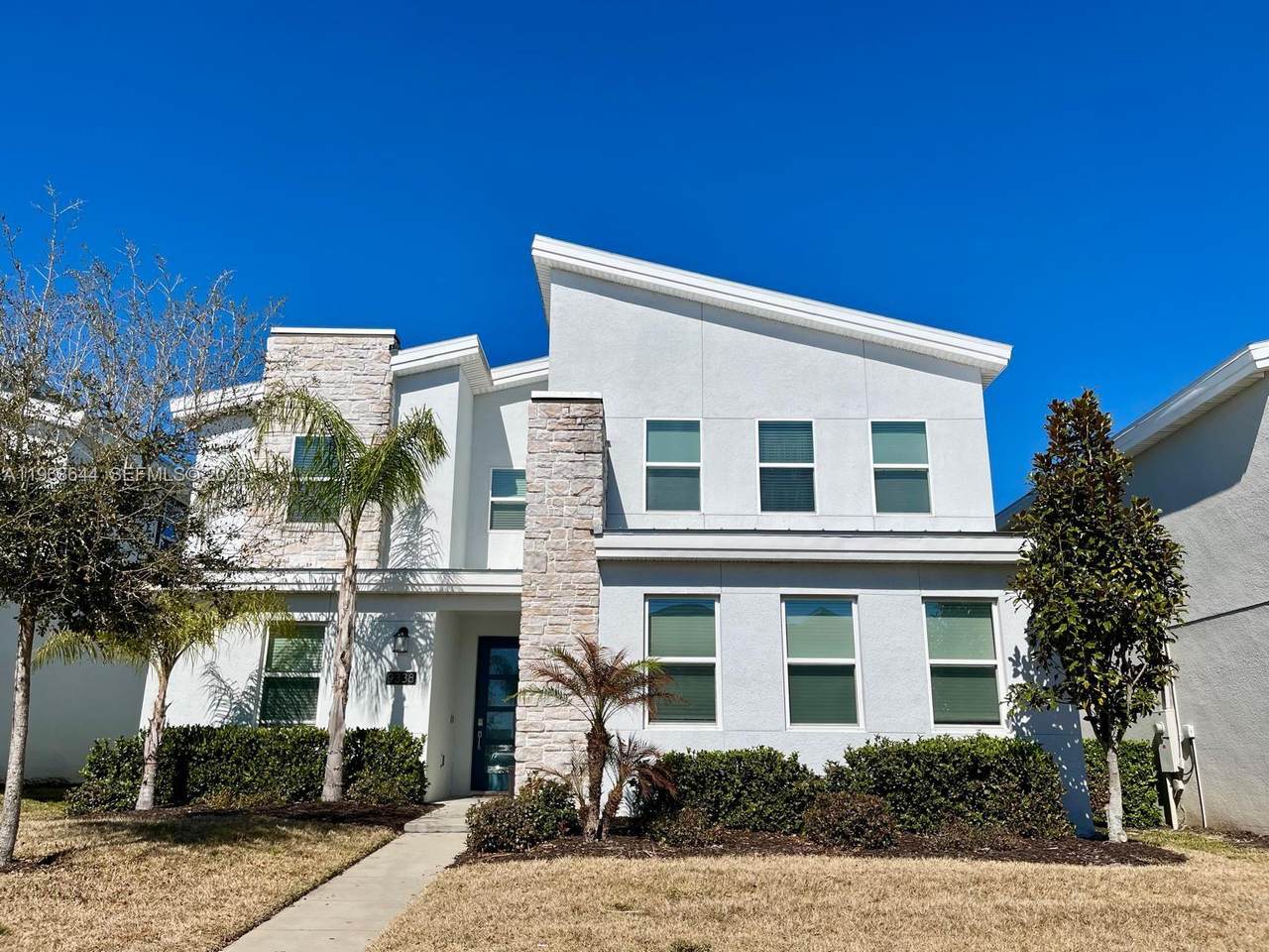 1154 Kingsbarn St - Photo 1