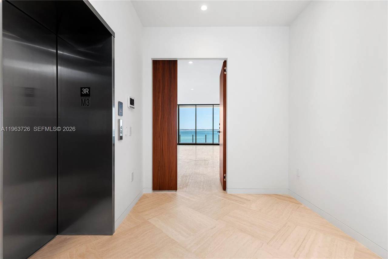 https://bt-photos.global.ssl.fastly.net/miami/1280_boomver_1_A11963726-2.jpg