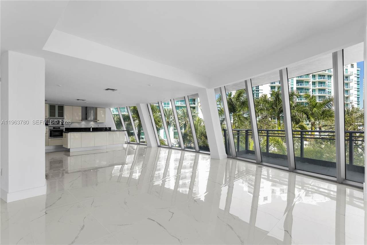 https://bt-photos.global.ssl.fastly.net/miami/1280_boomver_2_A11963780-2.jpg