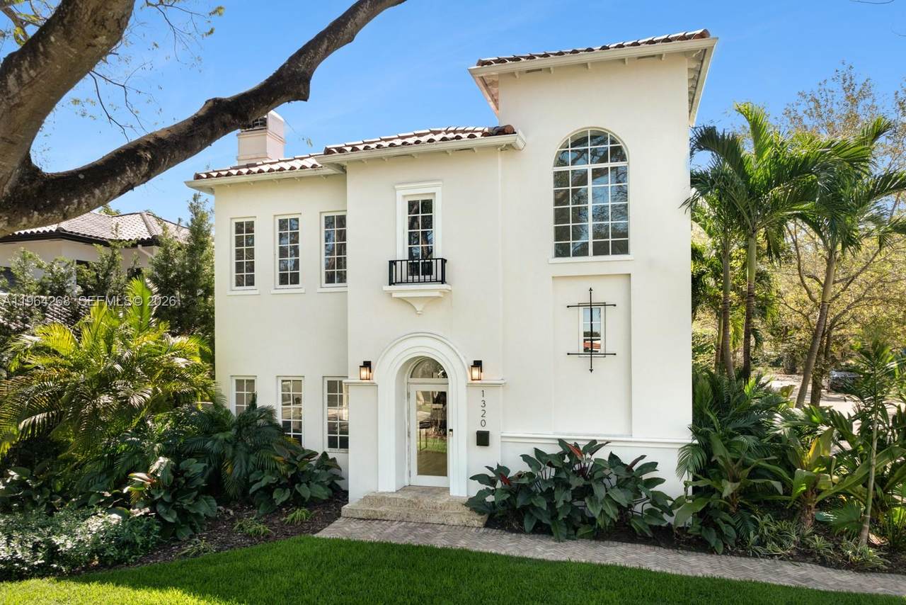 https://bt-photos.global.ssl.fastly.net/miami/1280_boomver_1_A11964268-2.jpg