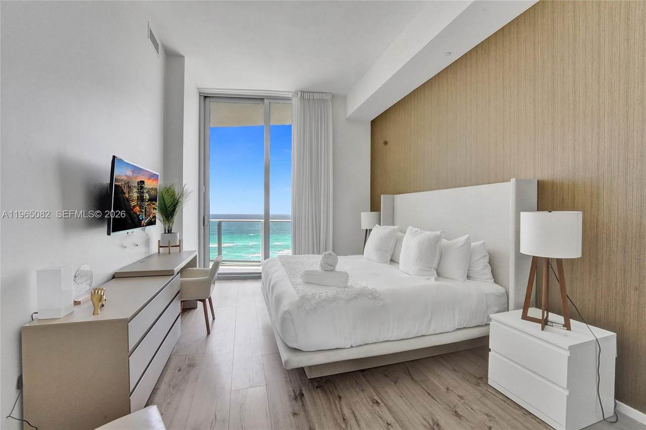 4111 Ocean Dr - Photo 1