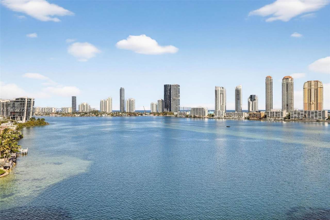 3000 Island Blvd - Photo 1