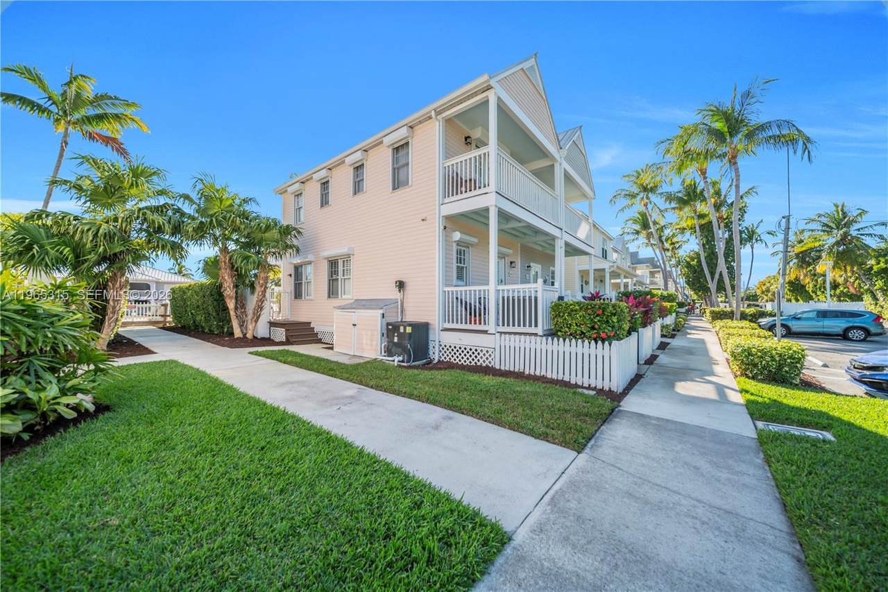 https://bt-photos.global.ssl.fastly.net/miami/1280_boomver_1_A11965315-2.jpg