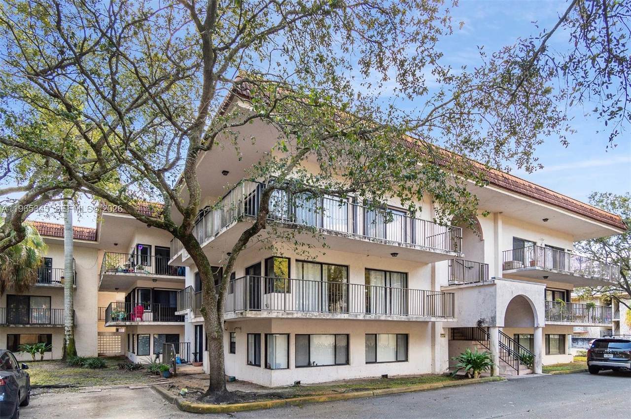 4705 62nd Ave - Photo 1