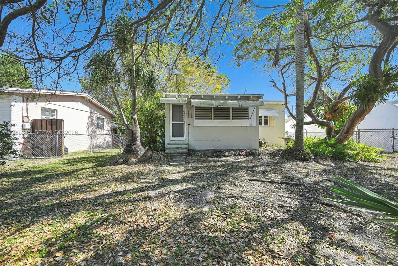https://bt-photos.global.ssl.fastly.net/miami/1280_boomver_1_A11965355-2.jpg