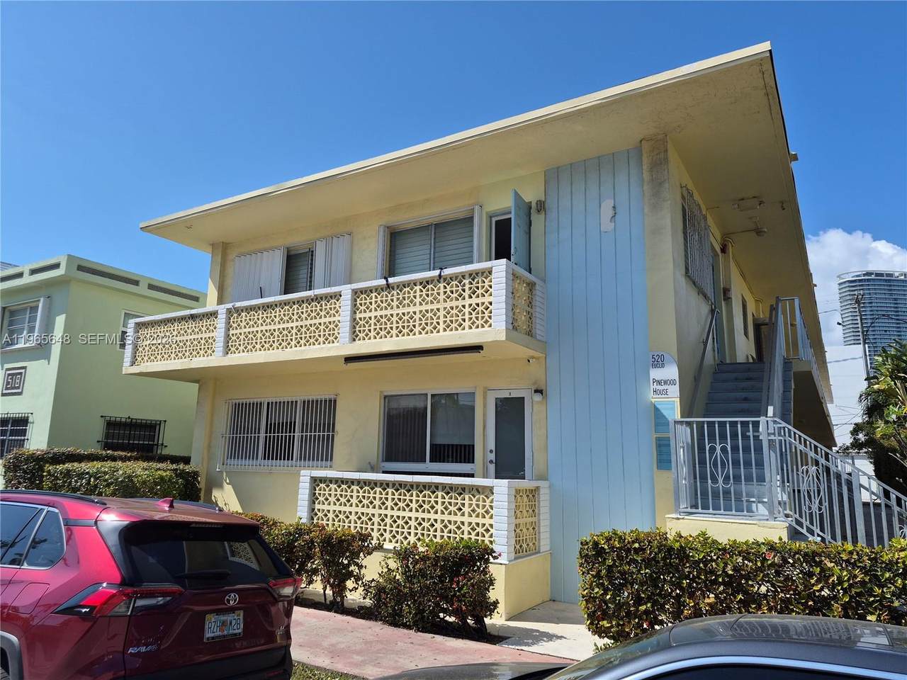 520 Euclid Ave - Photo 1