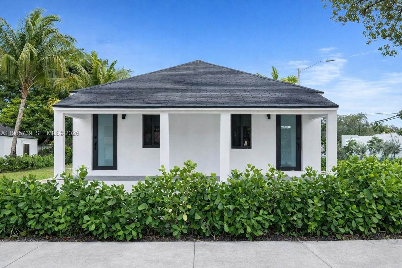 6905 4th Ct - Photo 1