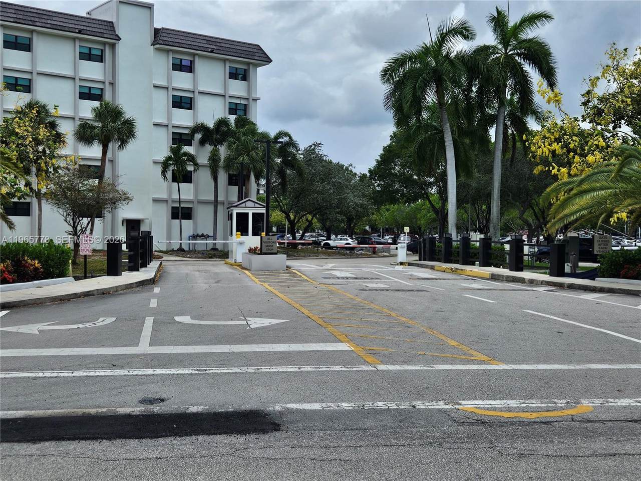 https://bt-photos.global.ssl.fastly.net/miami/1280_boomver_1_A11965778-2.jpg
