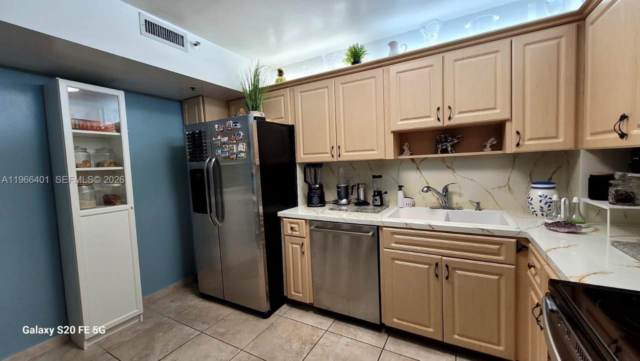 https://bt-photos.global.ssl.fastly.net/miami/1280_boomver_1_A11966401-2.jpg