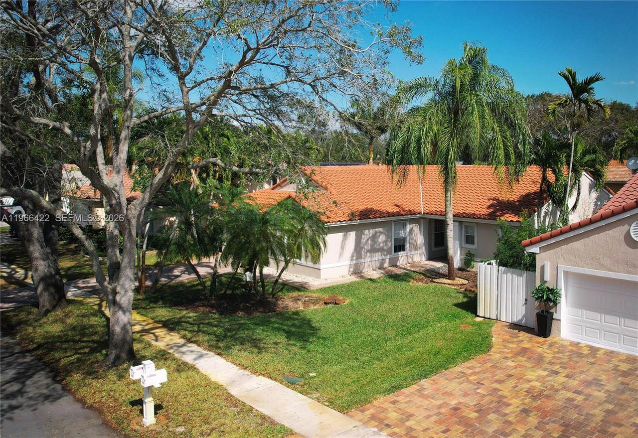 https://bt-photos.global.ssl.fastly.net/miami/1280_boomver_1_A11966422-2.jpg